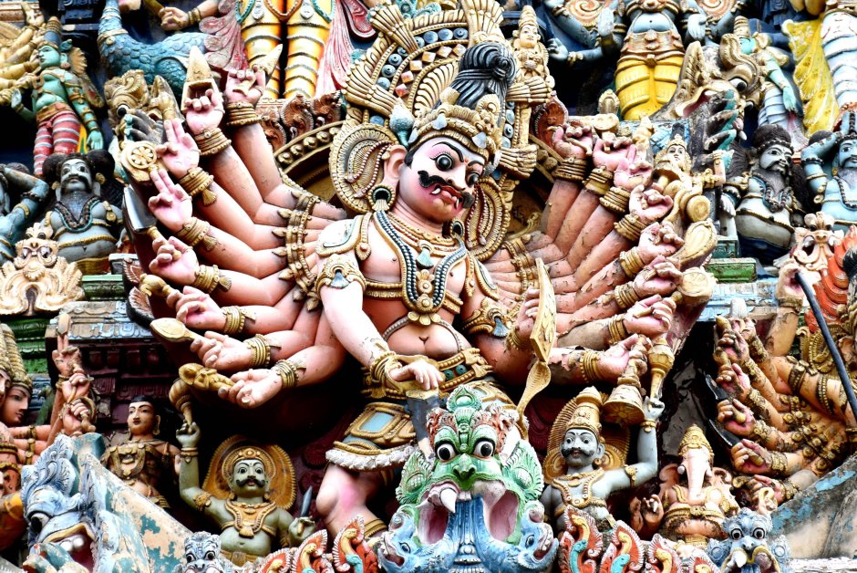 Индийская статуя Ашоки