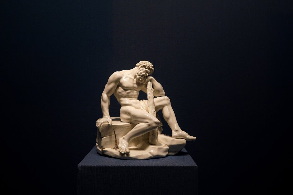 Геркулес статуя