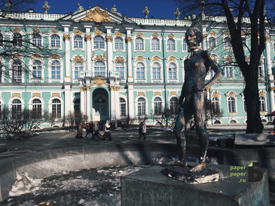 Статуи зимнего дворца