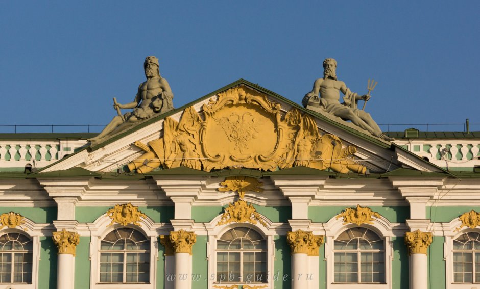 Зимний дворец фронтон