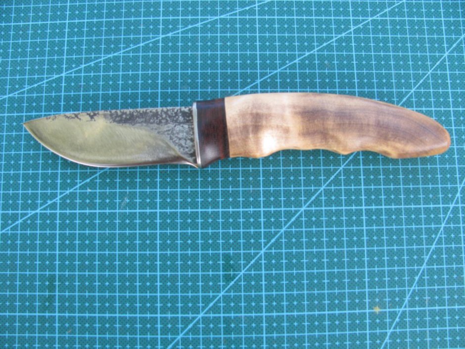 Походно кухонный нож из пилы микарта из пробки
