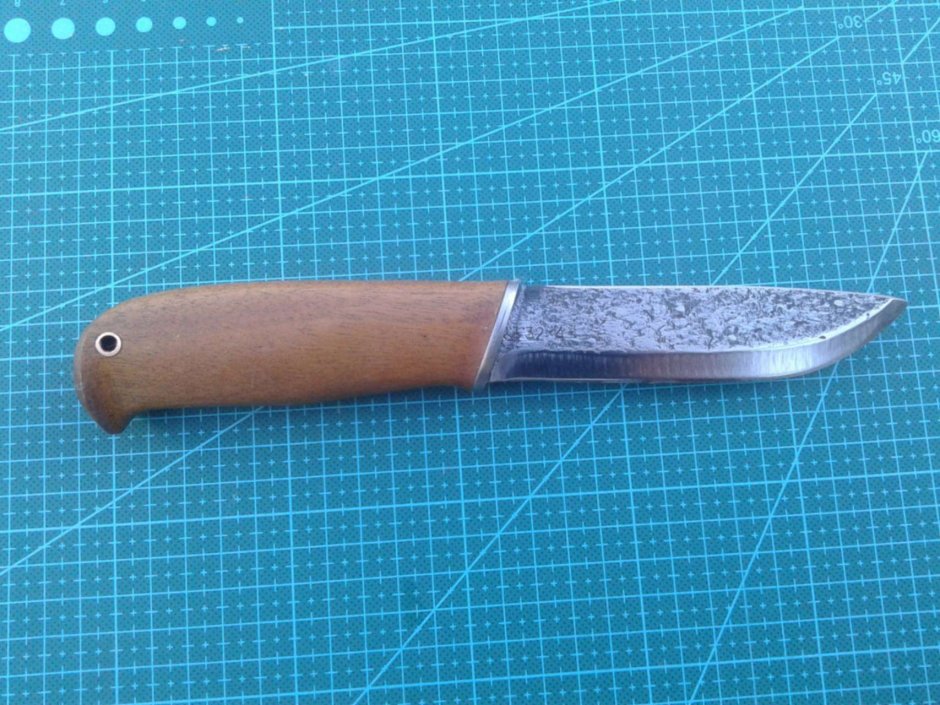 Шкуросъемный нож из мехпилы