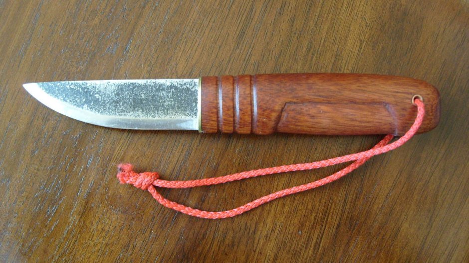 Охотничий нож из мехпилы