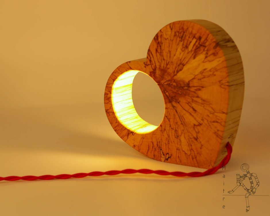 Лампа из дерева