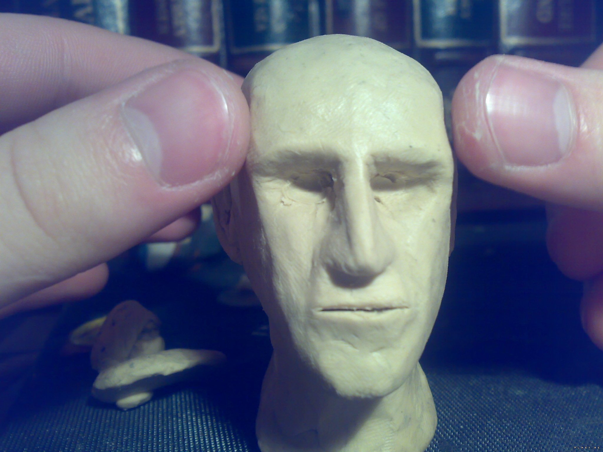 Голова из пластилина 6. Голова из скульптурного пластилина. Лепка головы человека. Лепка лица. Лепка головы из пластилина.