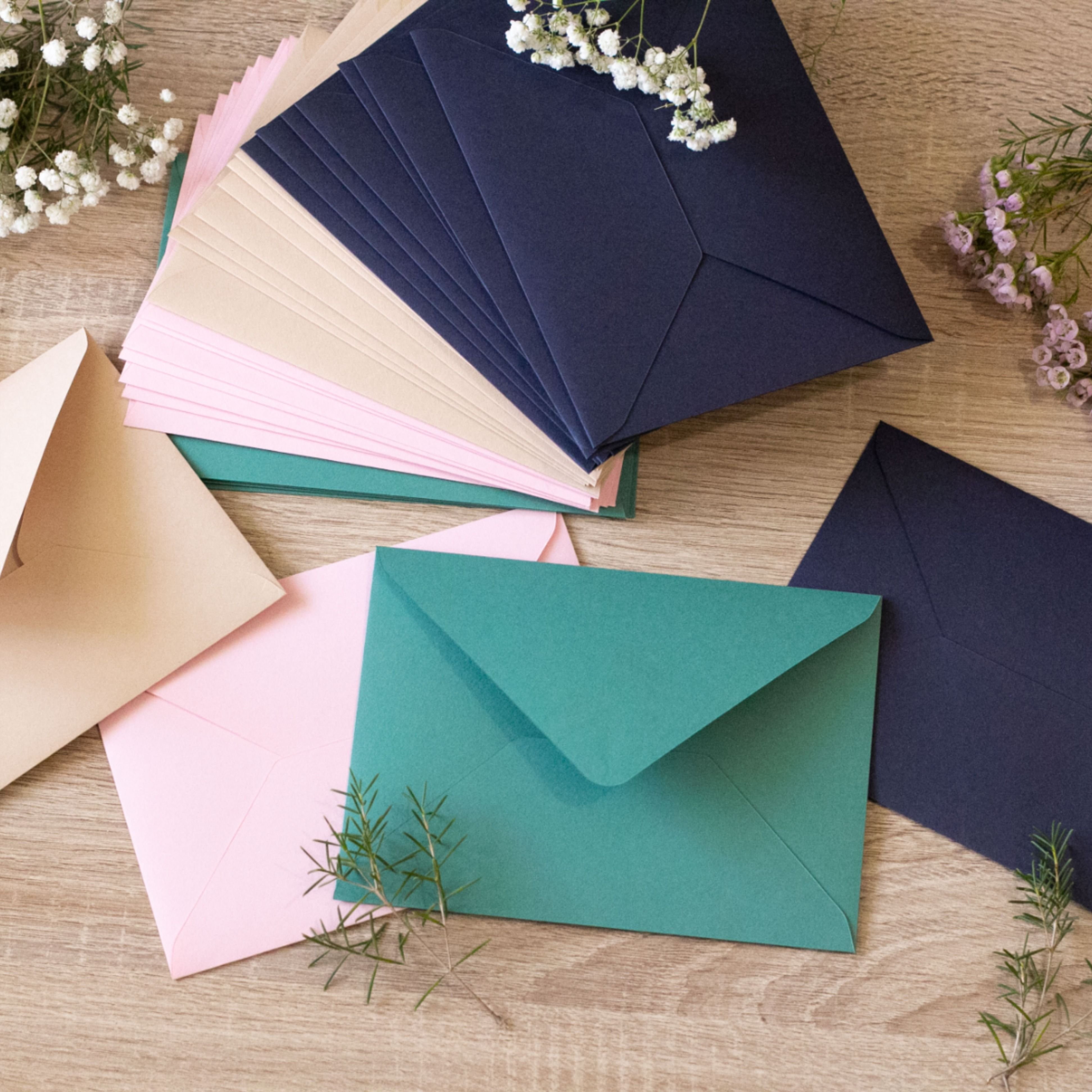 Конверты бумажные купить. Бумажный конверт. Дизайнерские конверты. Цветные конверты. Конверт бумажный цветной.