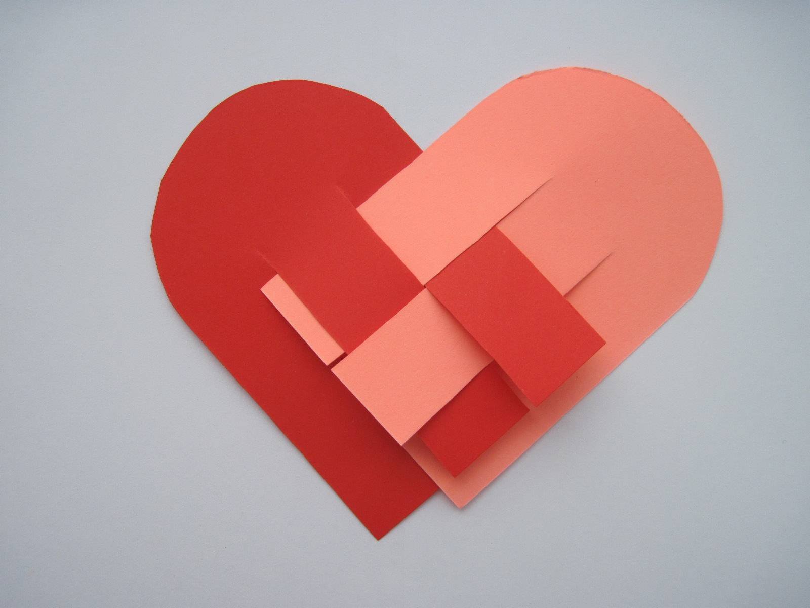 Создать сердце. Поделка сердечко из бумаги. Объемное сердце. Объемные сердечки из бумаги. Сердце из цветной бумаги.