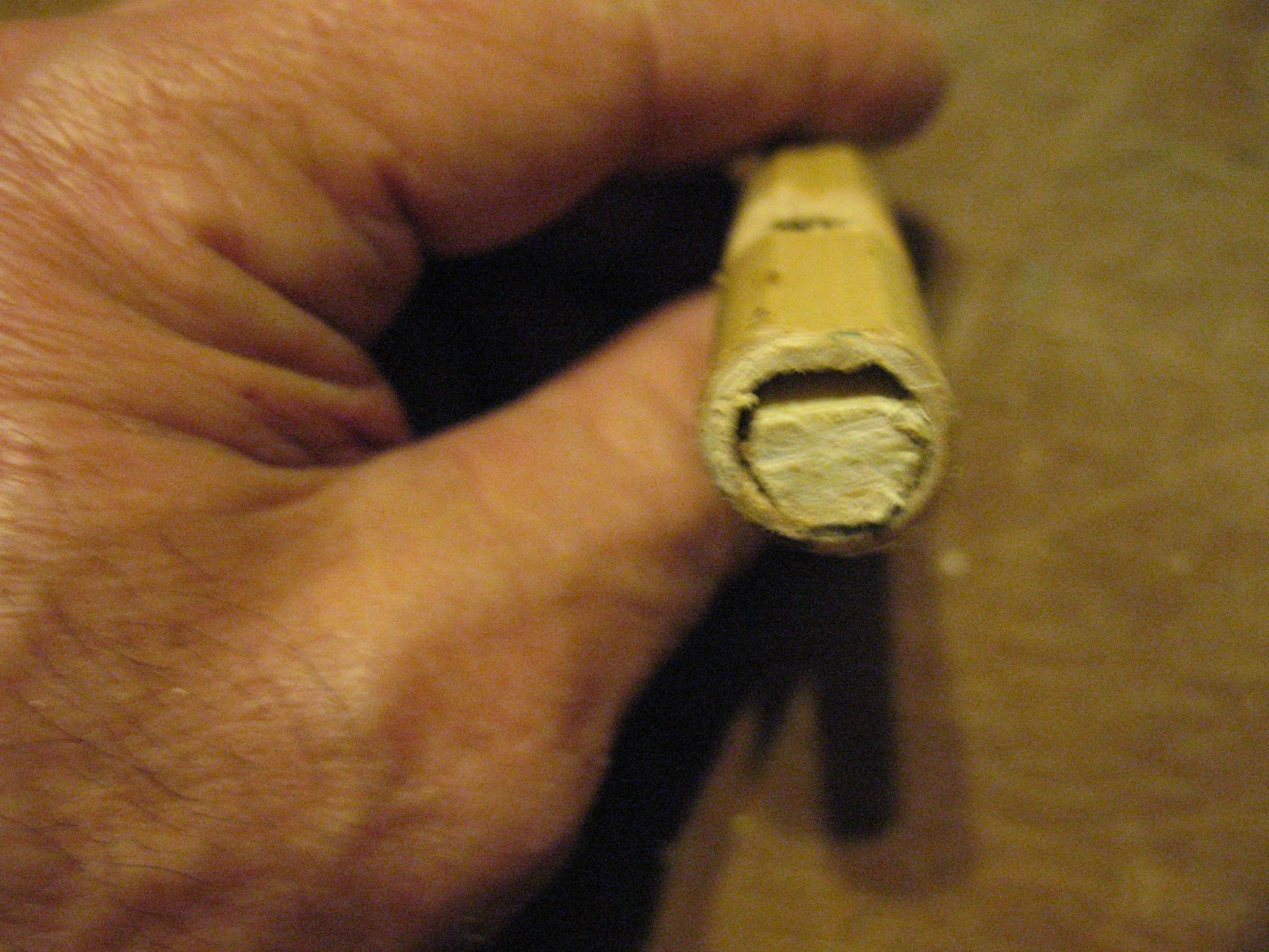 Свисток из рук. Свисток из медной трубки 6 мм. Свисток из дерева. Свисток из гильзы. Свисток из трубы.