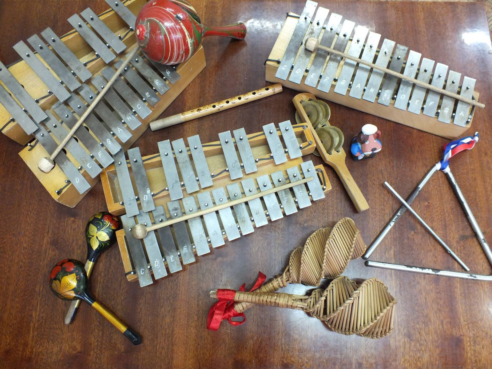 Домашние музыкальные инструменты. Шумовые музыкальные инструменты. Детские музыкальные инструменты.