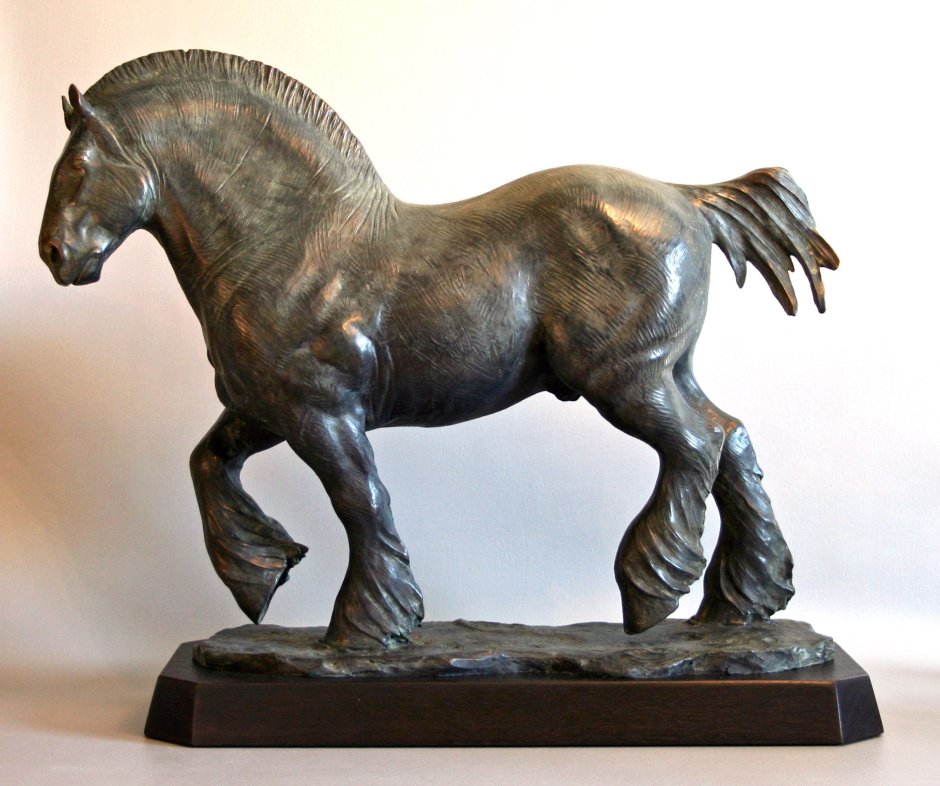 Лепка скульптуры лошади