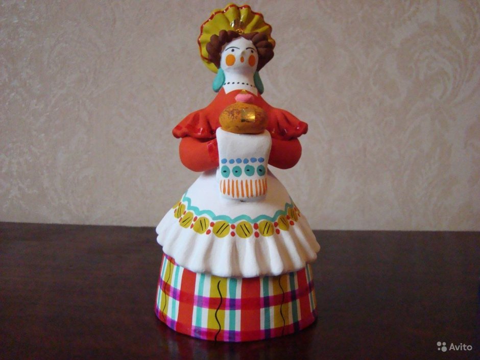 Дымковская игрушка Барыня из пластилина