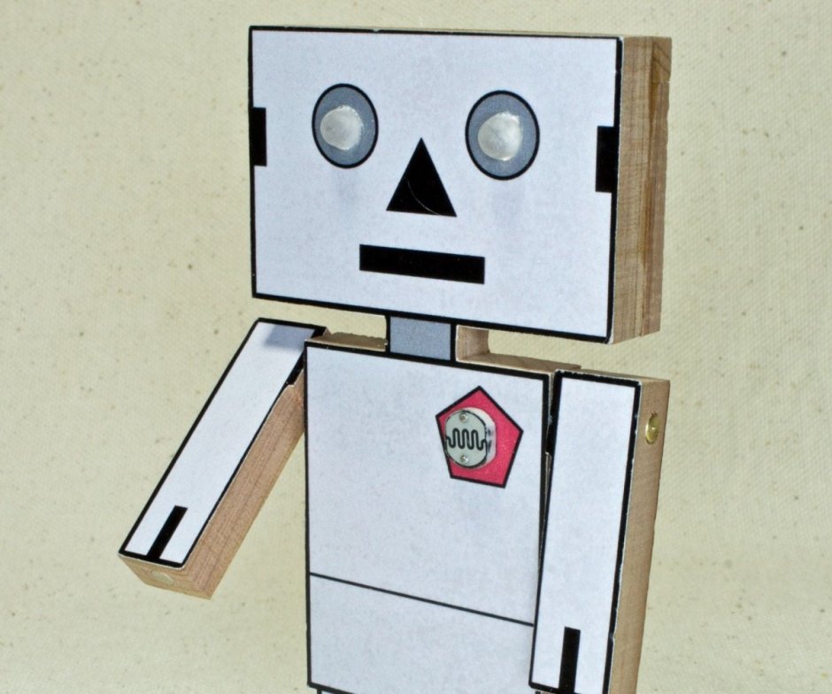 Робот из картона для детей