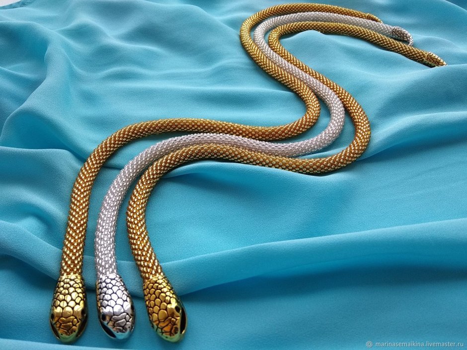 Ожерелье в форме змеи