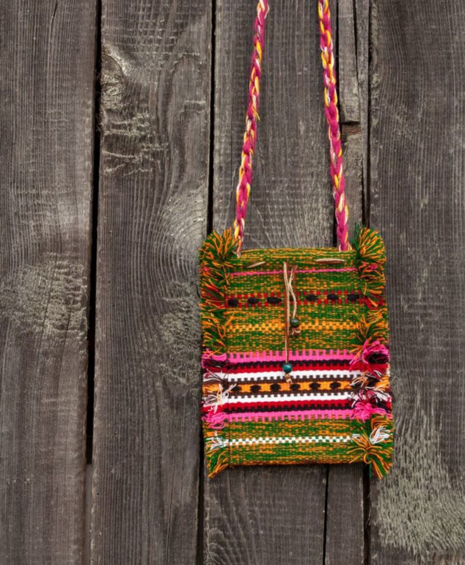 Вязаные сумки в этно стиле