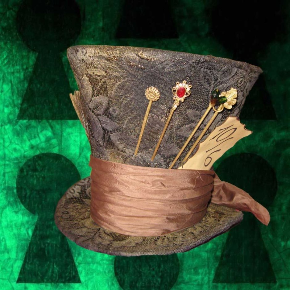 Шляпа Шляпника из Алисы в стране чудес