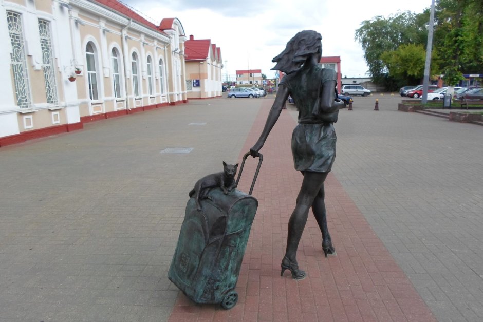 Памятники на большой Покровской в Нижнем Новгороде