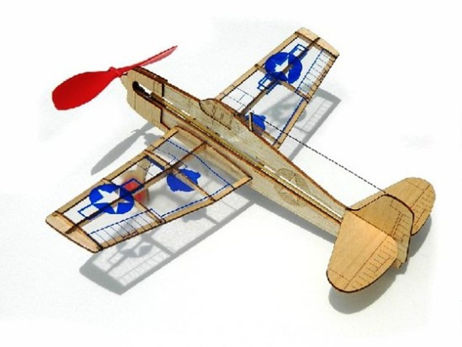 Сборная модель самолета из бальзы
