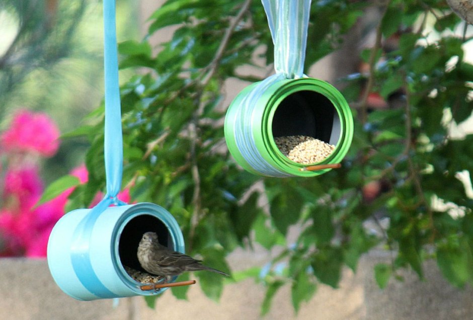 Кормушка для птиц из пластиковой трубы