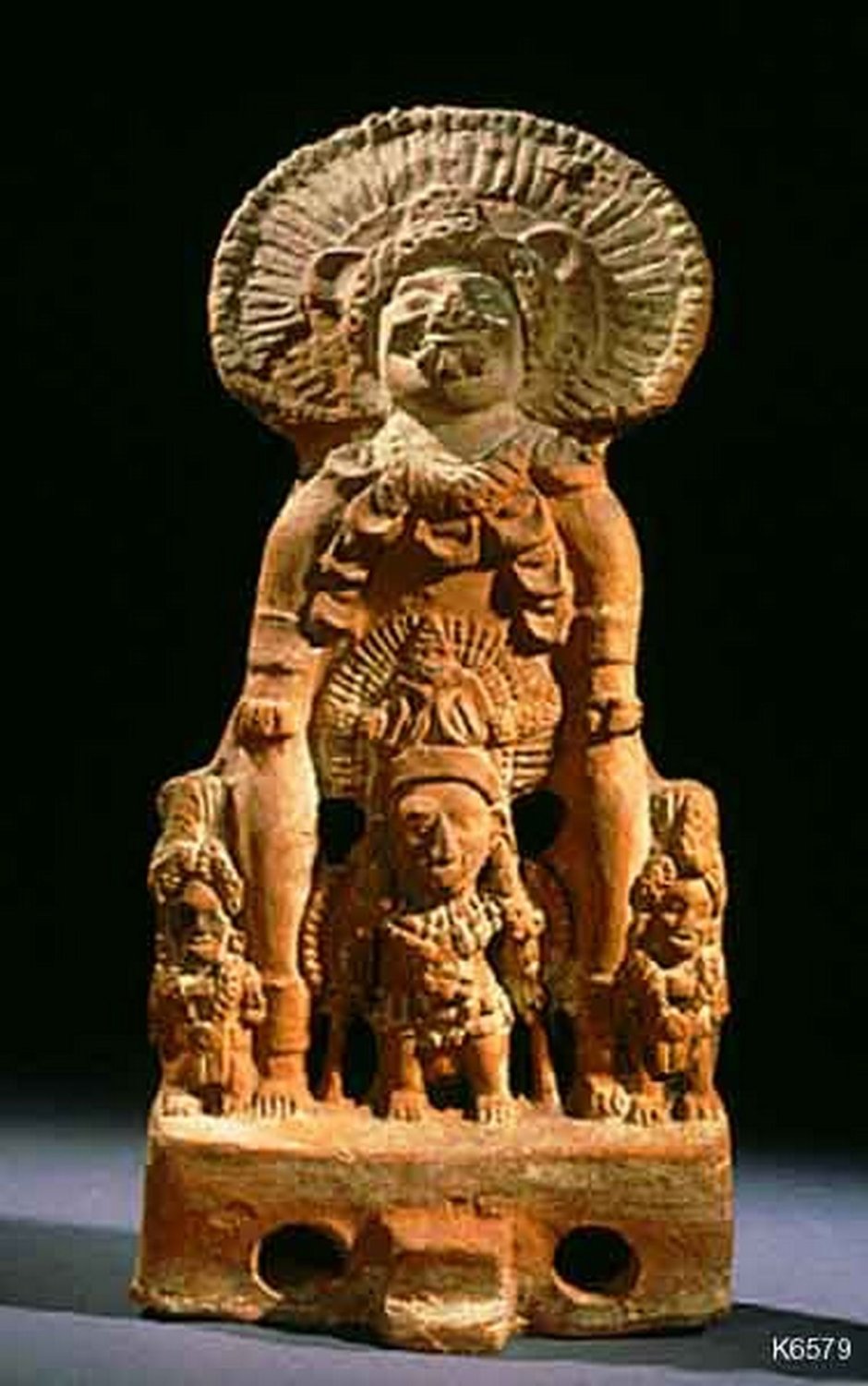 Артефакты Индии львы