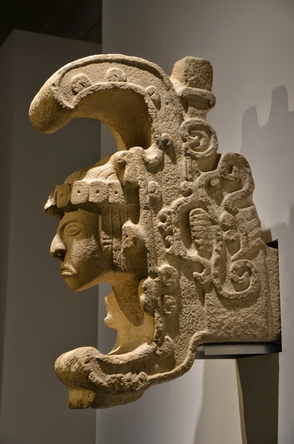 Скульптура и живопись Майя