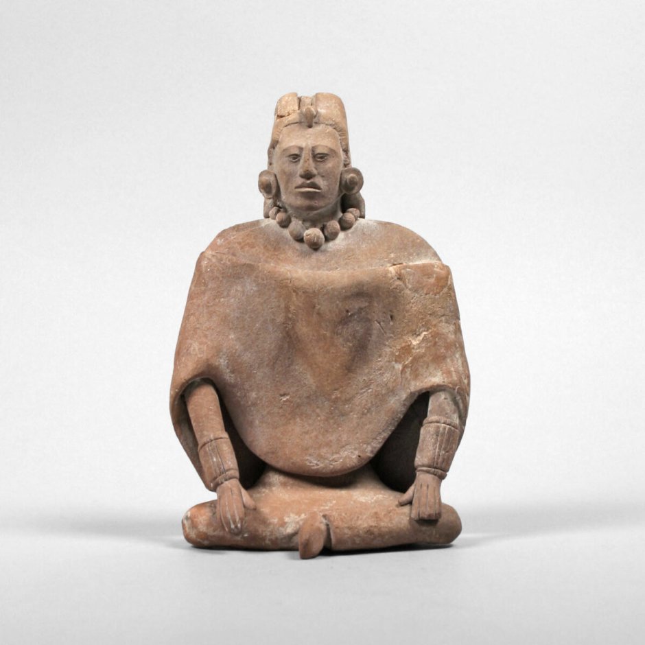 Древняя статуя Майя