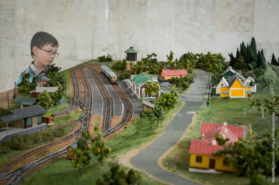 Детский макет железной дороги