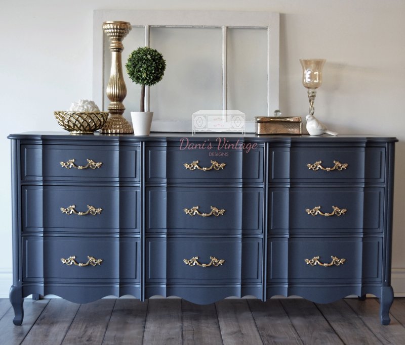 Blue chest of drawers