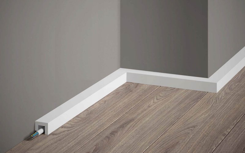 Skirting board QL021