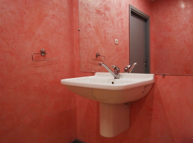 Decorative plaster for the bathroom