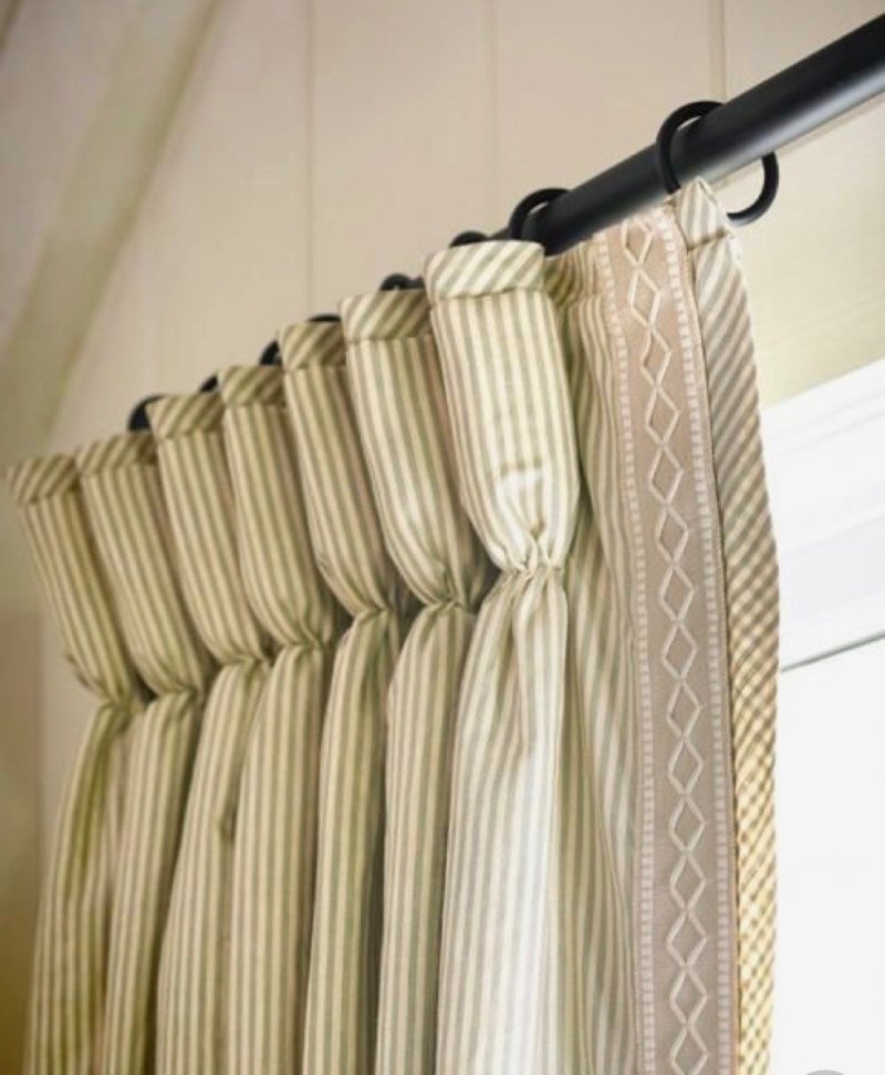 Curtains with folds