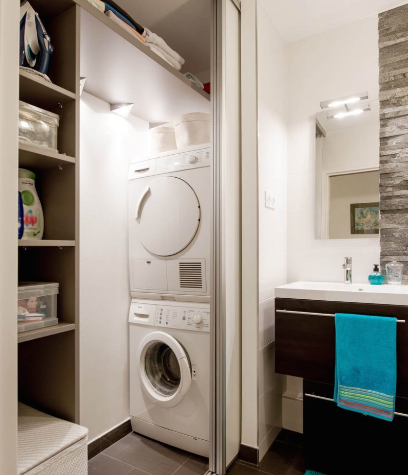 Laundry in the apartment design