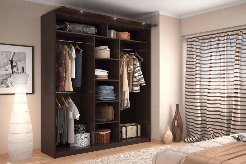 Built -in wardrobe wardrobe