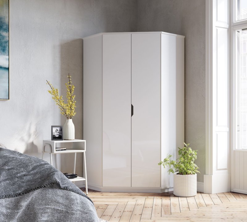 Corner cabinet in the bedroom