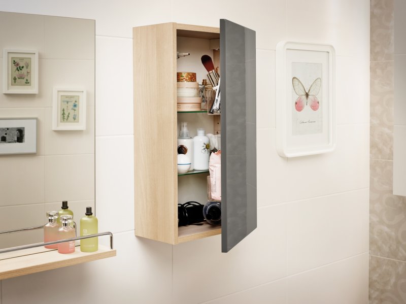 Hinged cabinet in the bathroom