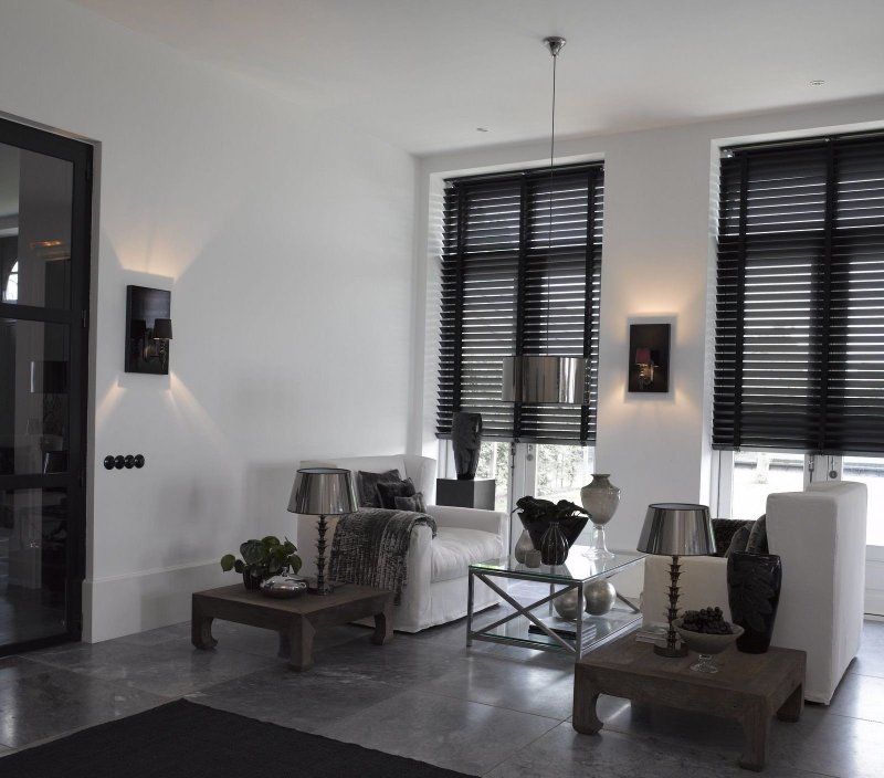 Black blinds in the interior