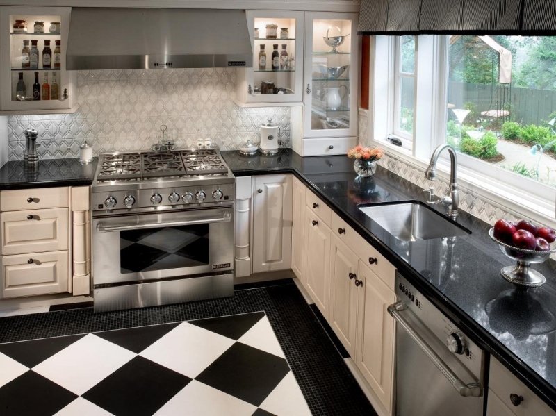 Black white tiles in the kitchen