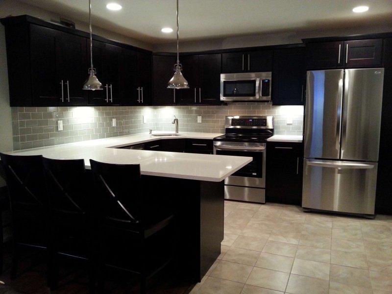 Dark -style kitchen