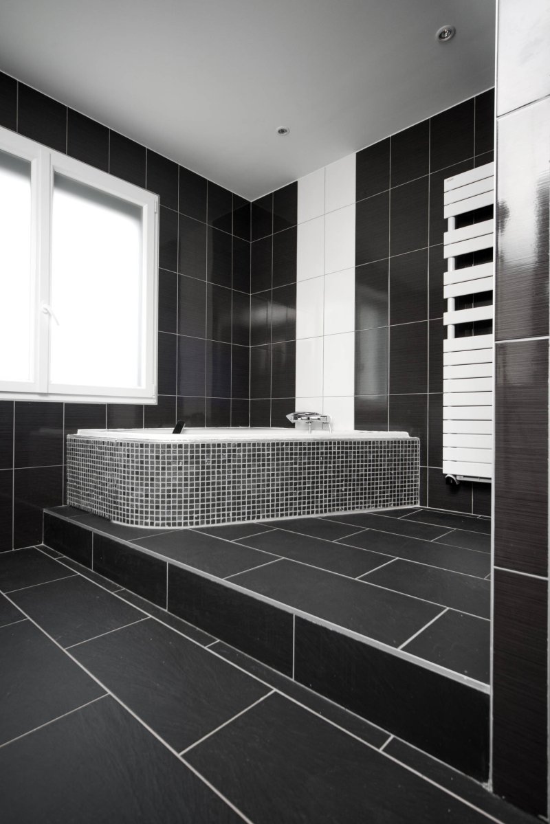 Black tile