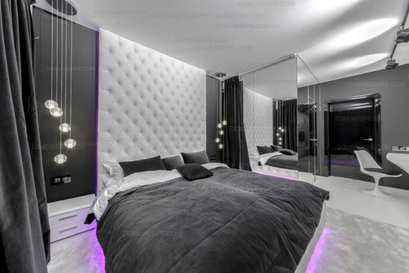 Black tones bedroom