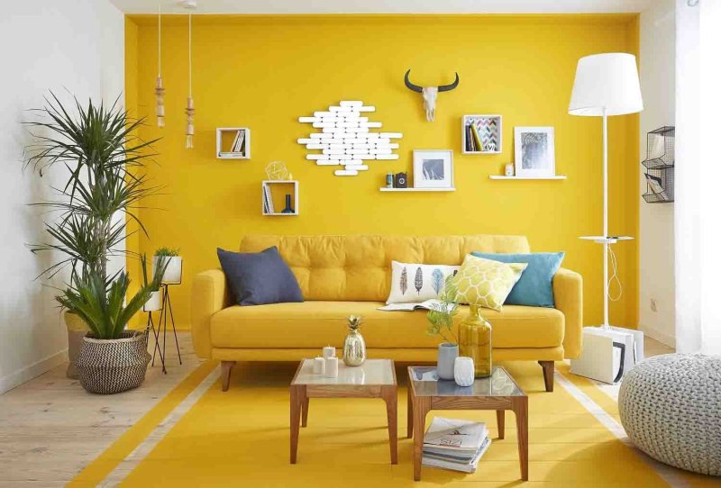 Yellow -tones interior