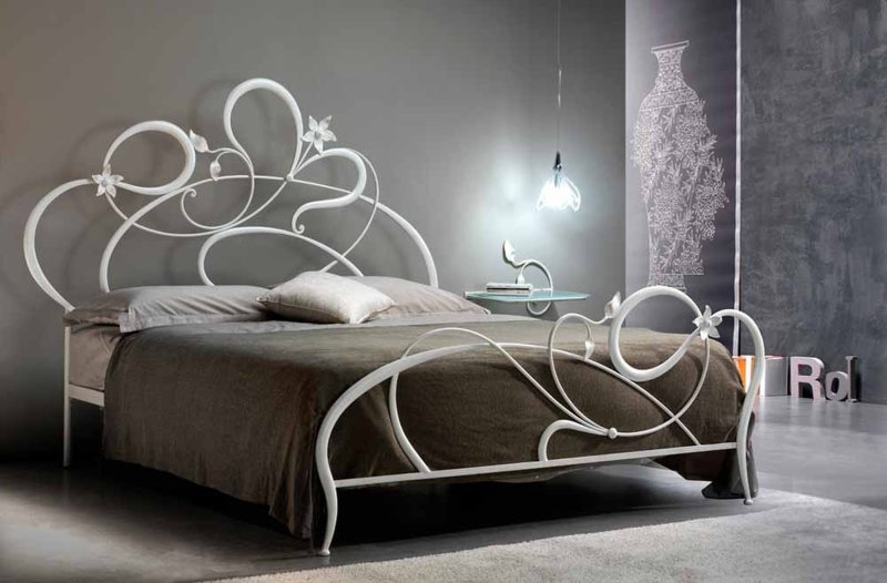 Forged beds in the style of modern