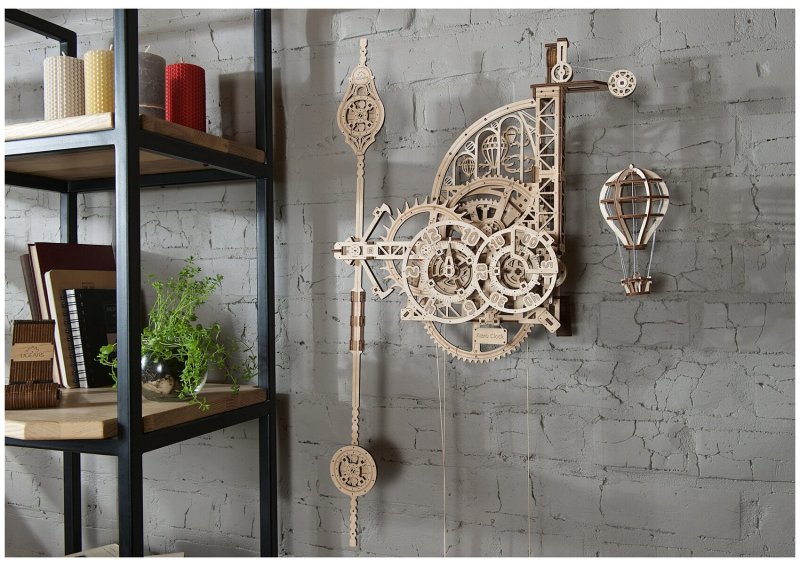 Ugears with a pendulum