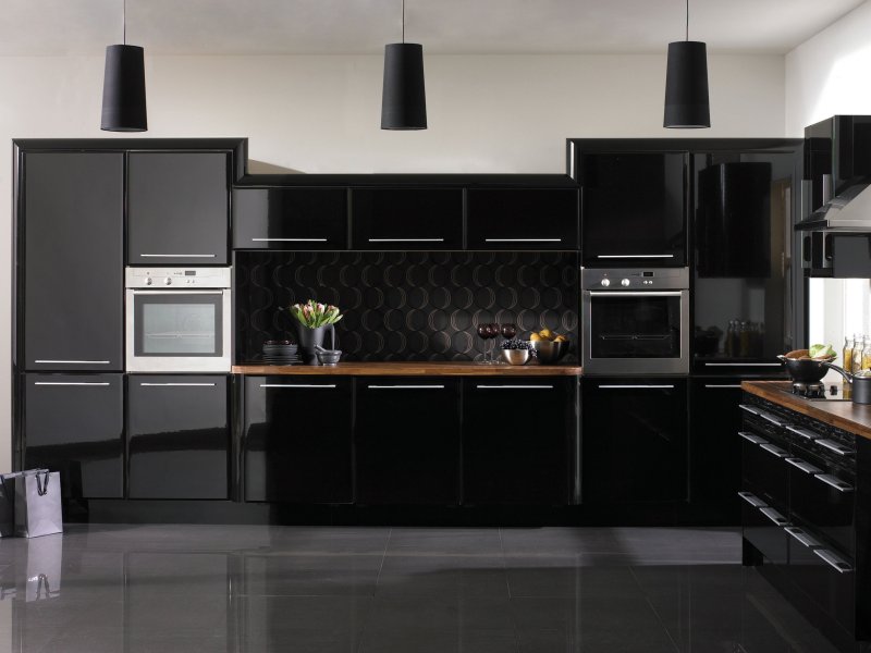 Black kitchen set