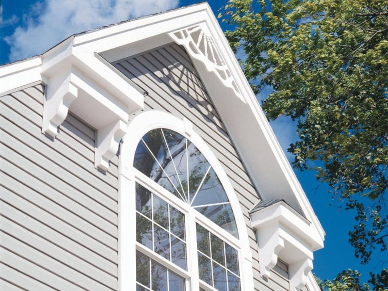 Auditory window on the pediment