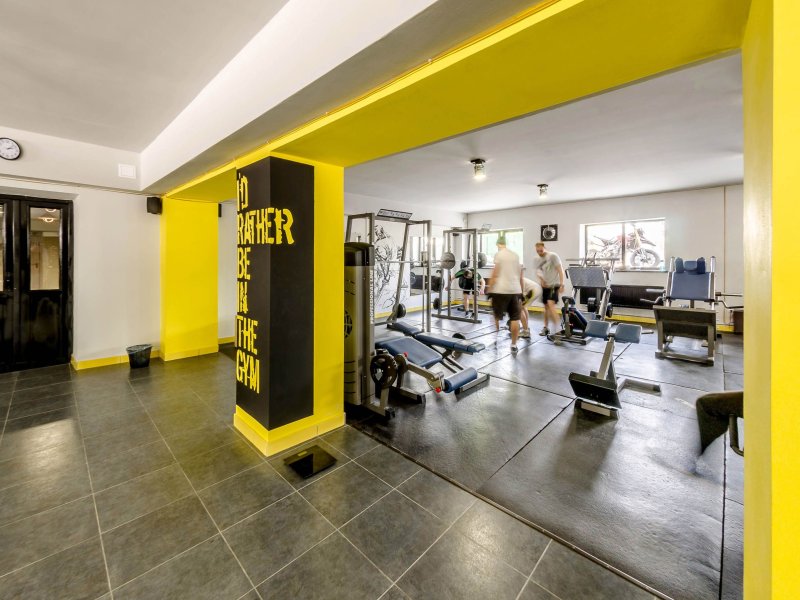 Fitness halls