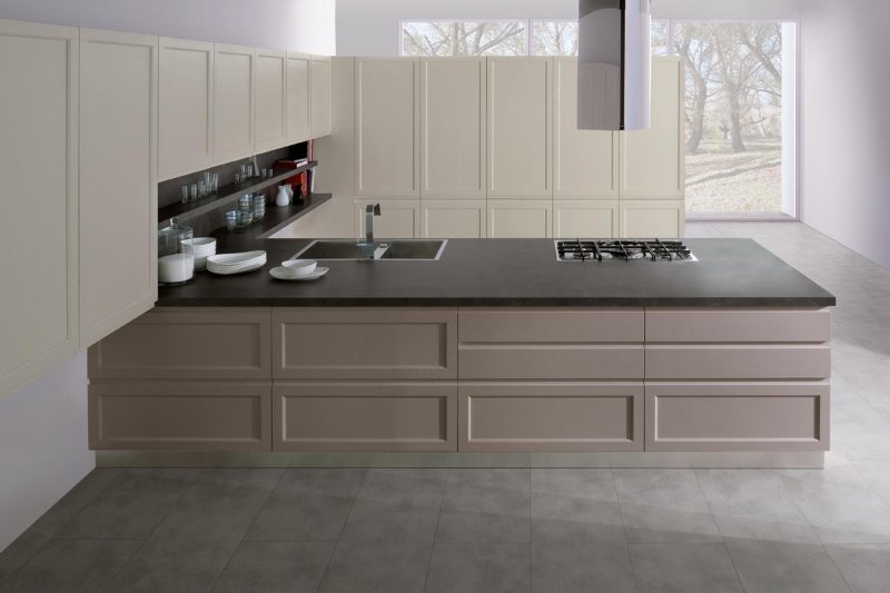 Neoclassica kitchen with Gola handle