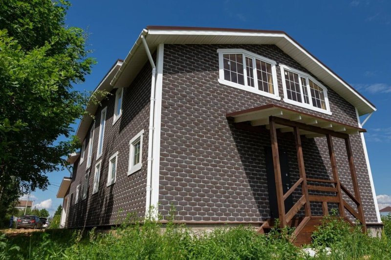 Facade tiles of techno -nicn Hauberk red brick