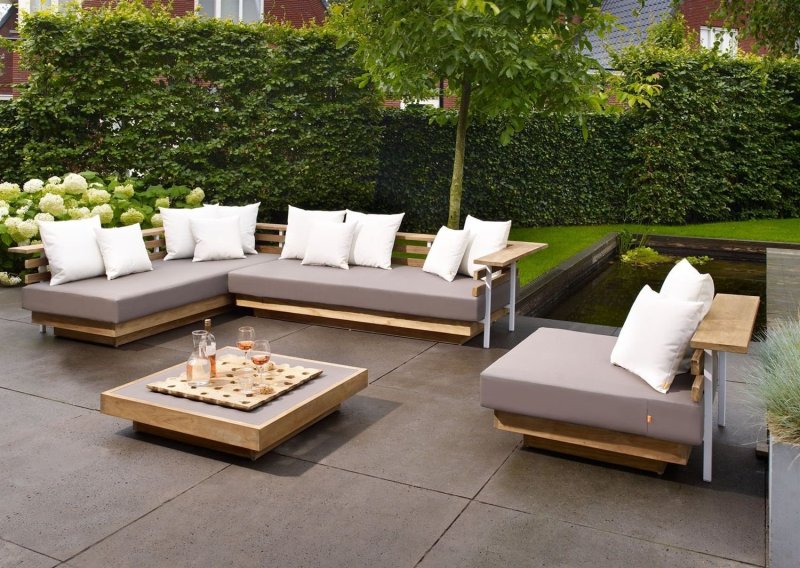 Lounge sofa for terrace