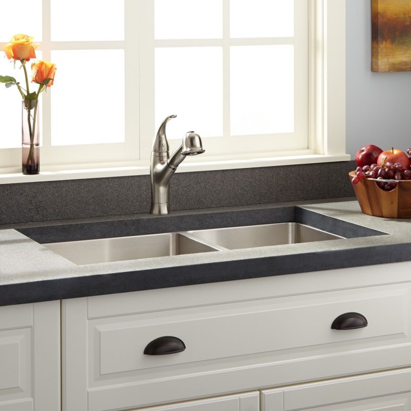 Farm sink for the kitchen