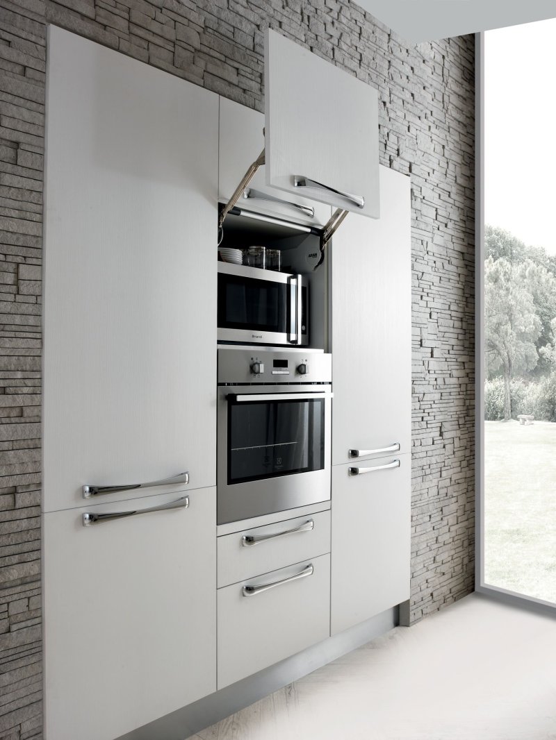 Built -in microwave in the interior